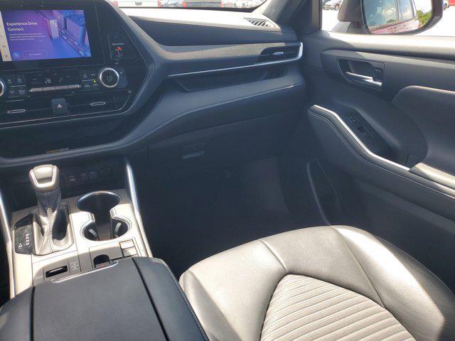 used 2023 Toyota Highlander car, priced at $38,791