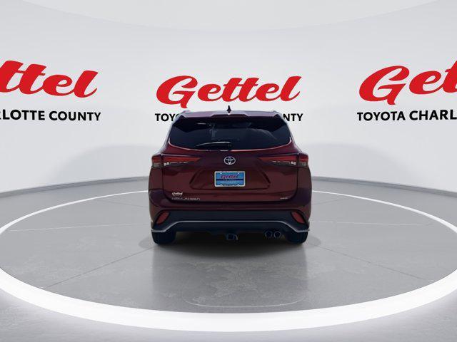 used 2023 Toyota Highlander car, priced at $38,791