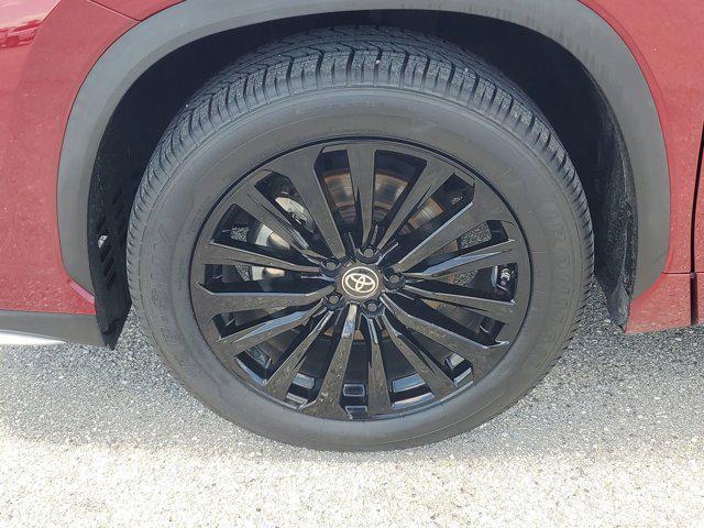 used 2023 Toyota Highlander car, priced at $38,791