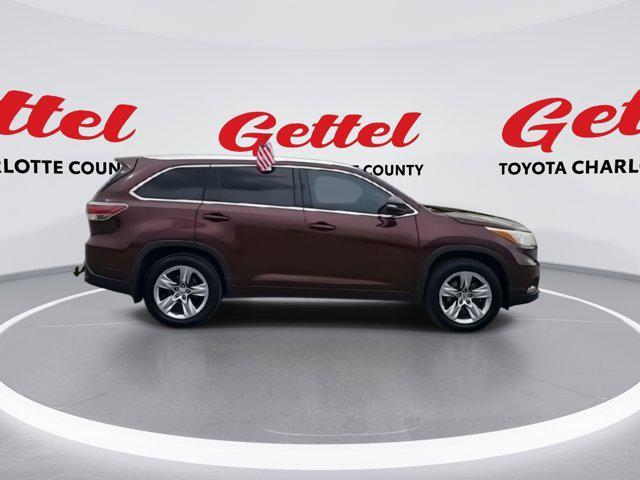 used 2015 Toyota Highlander car, priced at $17,874