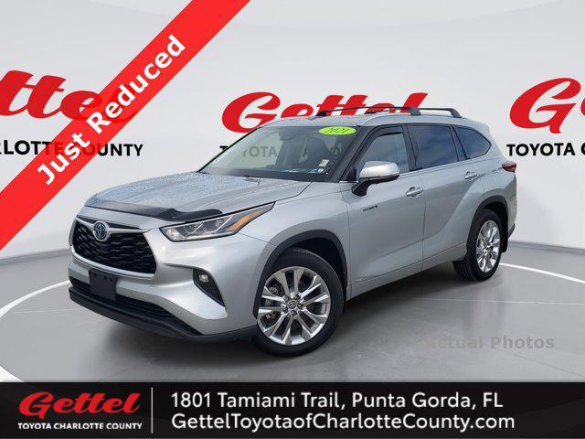 used 2021 Toyota Highlander Hybrid car, priced at $39,005