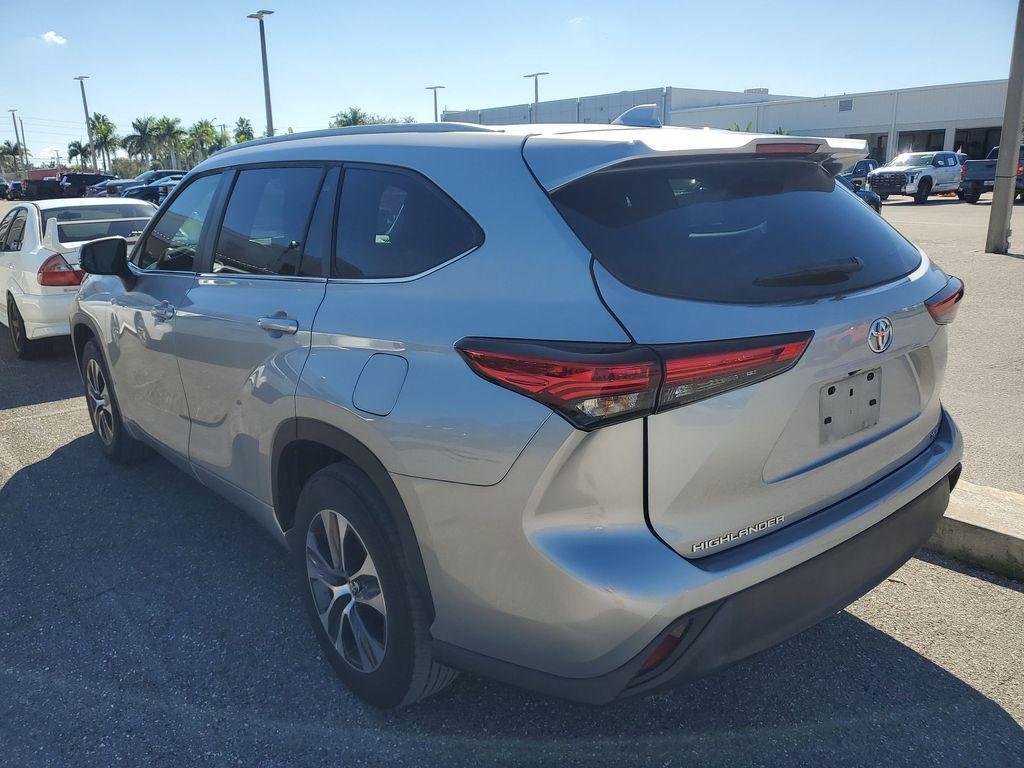 used 2023 Toyota Highlander car, priced at $34,845