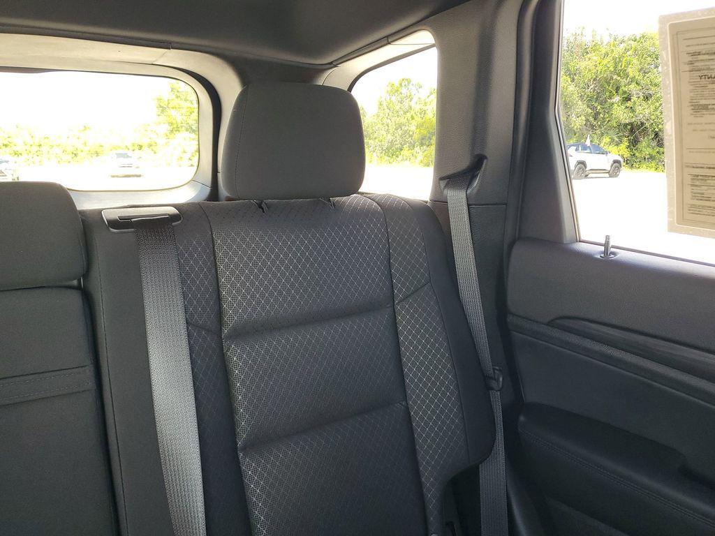 used 2021 Jeep Grand Cherokee car, priced at $23,552