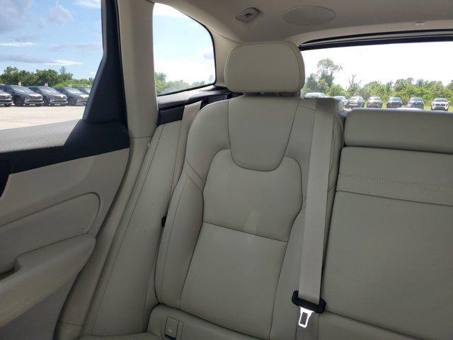 used 2021 Volvo XC60 car, priced at $27,757