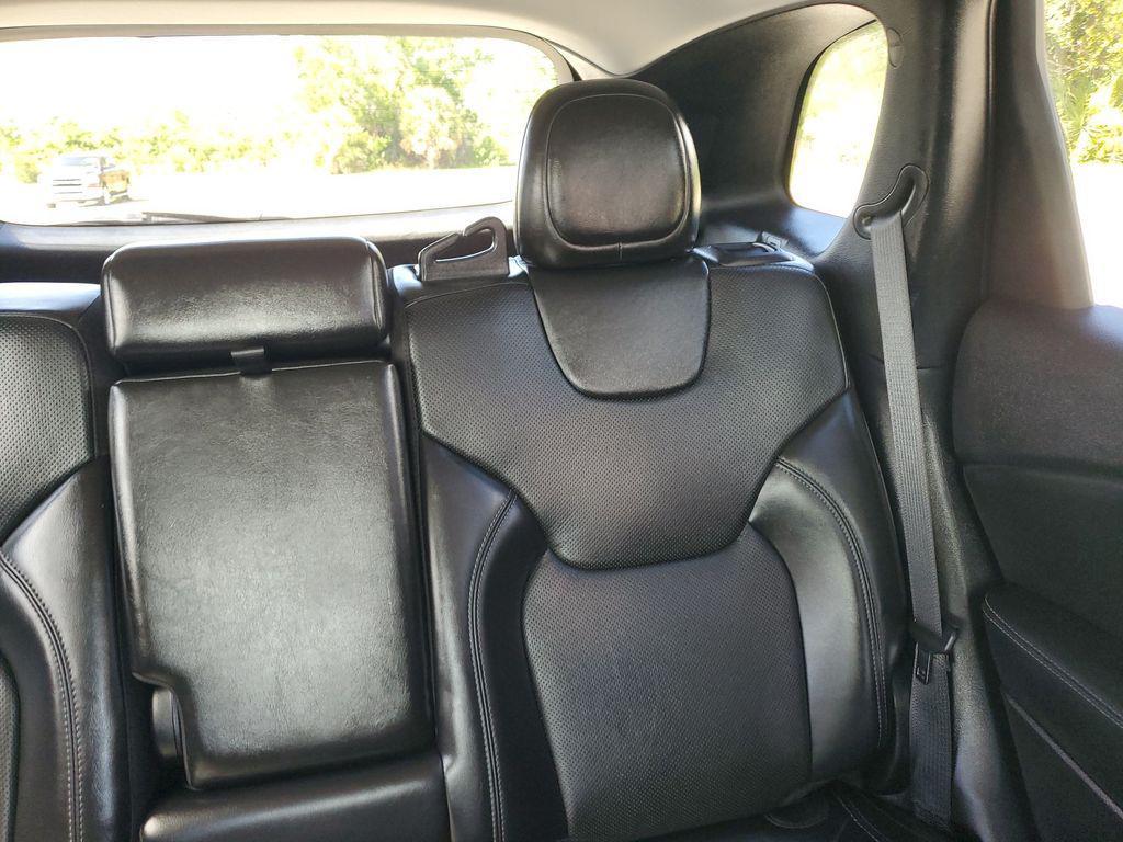 used 2020 Jeep Cherokee car, priced at $16,879