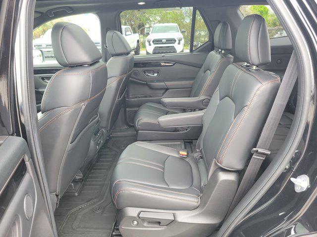 used 2023 Honda Pilot car, priced at $39,987