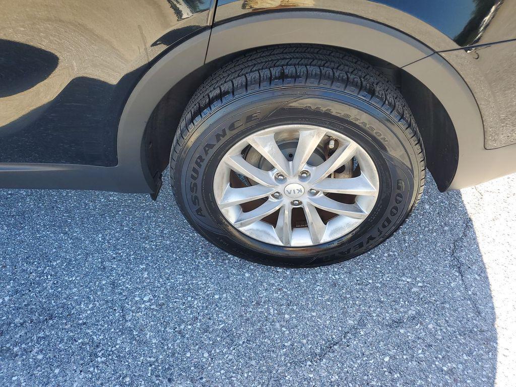 used 2017 Kia Sorento car, priced at $9,774