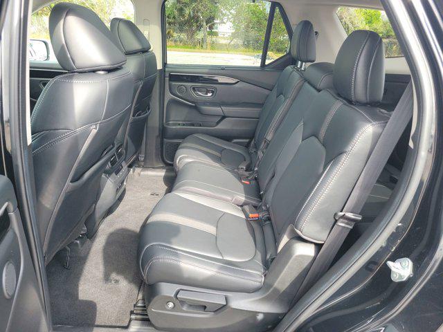 used 2023 Honda Pilot car, priced at $39,997