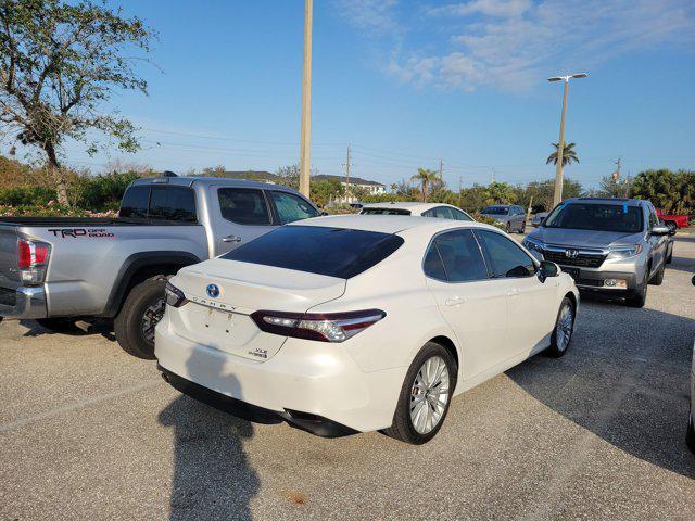 used 2018 Toyota Camry Hybrid car, priced at $20,334