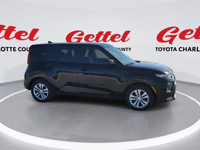 used 2022 Kia Soul car, priced at $17,589