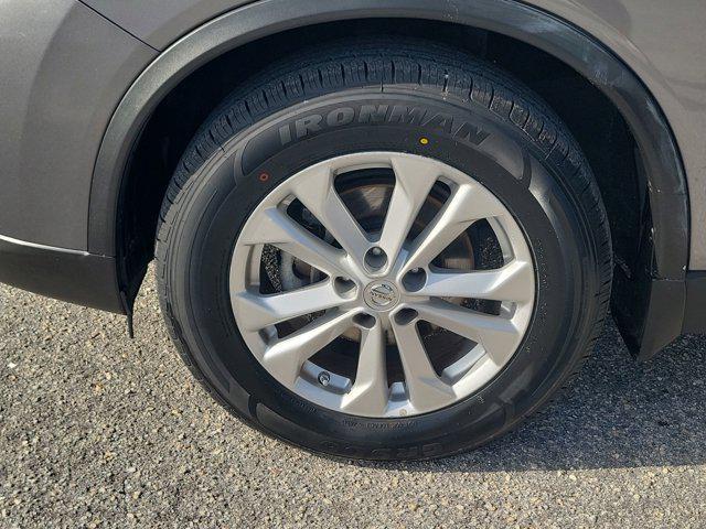 used 2016 Nissan Rogue car, priced at $11,668
