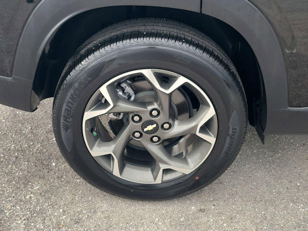 used 2024 Chevrolet Trax car, priced at $19,693
