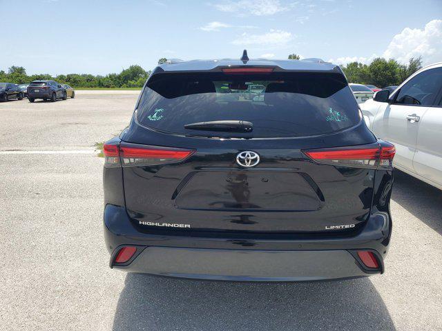 used 2021 Toyota Highlander car, priced at $34,984