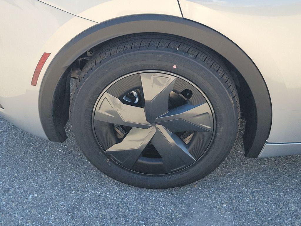 new 2026 Toyota Prius Plug-In Hybrid car, priced at $36,336