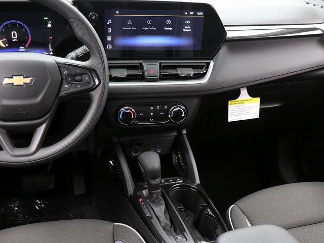 new 2025 Chevrolet TrailBlazer car, priced at $23,625