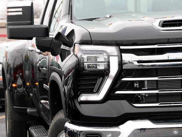 new 2025 Chevrolet Silverado 3500 car, priced at $86,120