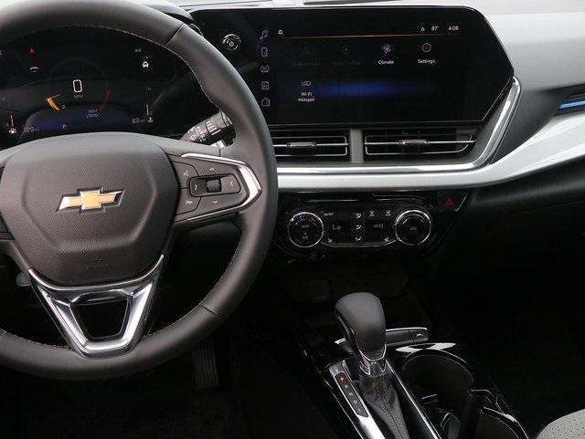 new 2025 Chevrolet Trax car, priced at $25,419