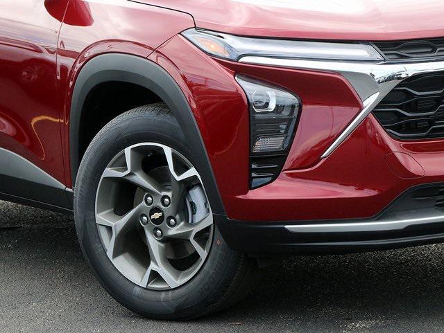 new 2025 Chevrolet Trax car, priced at $25,419