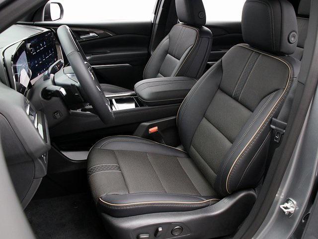 new 2026 Chevrolet Traverse car, priced at $55,700