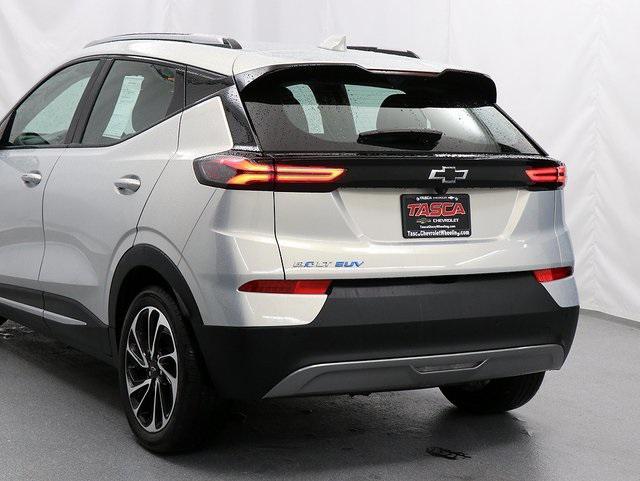 used 2022 Chevrolet Bolt EUV car, priced at $21,983