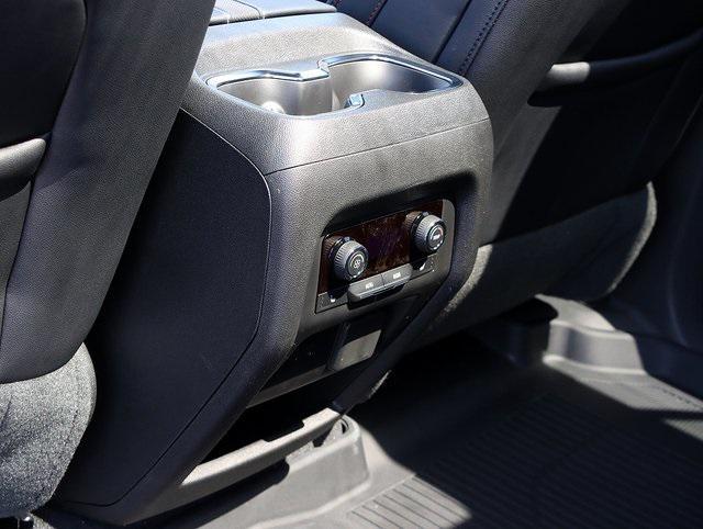 new 2025 Chevrolet Traverse car, priced at $60,435