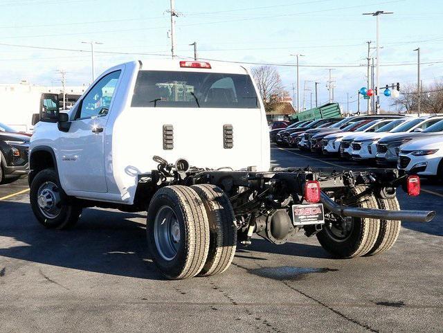 new 2025 Chevrolet Silverado 3500 car, priced at $50,198