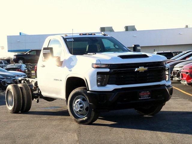 new 2025 Chevrolet Silverado 3500 car, priced at $50,198