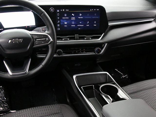 new 2025 Chevrolet Equinox car, priced at $30,182