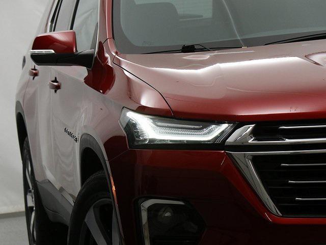 used 2022 Chevrolet Traverse car, priced at $33,183