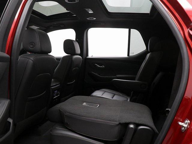 used 2022 Chevrolet Traverse car, priced at $33,183