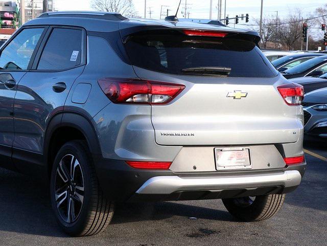 new 2025 Chevrolet TrailBlazer car, priced at $28,097