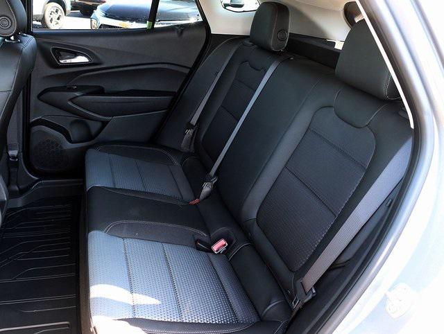 new 2025 Chevrolet Trax car, priced at $24,011