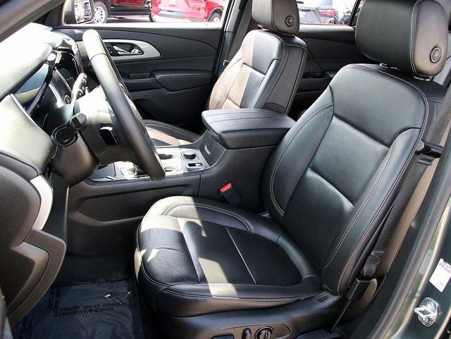 used 2022 Chevrolet Traverse car, priced at $31,728