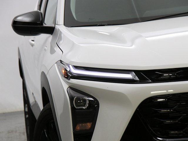 new 2025 Chevrolet Trax car, priced at $25,201