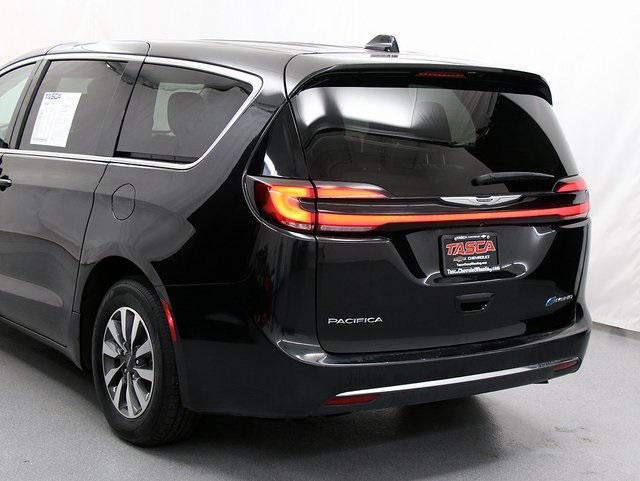used 2022 Chrysler Pacifica Hybrid car, priced at $20,800