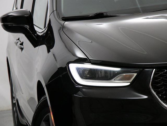 used 2022 Chrysler Pacifica Hybrid car, priced at $20,800