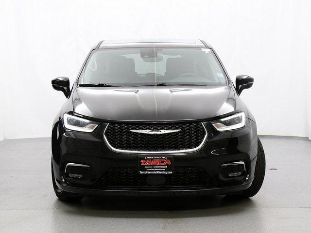 used 2022 Chrysler Pacifica Hybrid car, priced at $20,800