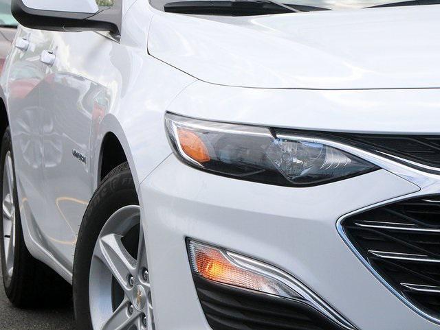 new 2025 Chevrolet Malibu car, priced at $25,908