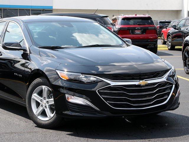 new 2025 Chevrolet Malibu car, priced at $25,978