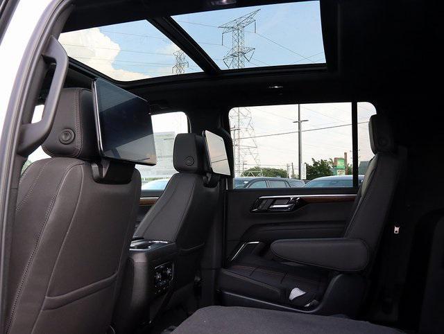 new 2025 Chevrolet Suburban car, priced at $96,169