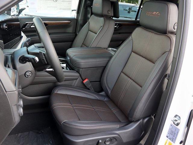 new 2025 Chevrolet Suburban car, priced at $96,169