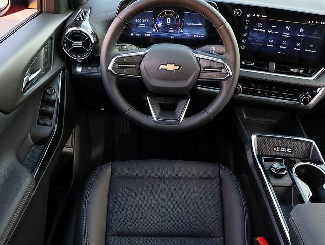 new 2026 Chevrolet Equinox car, priced at $32,536