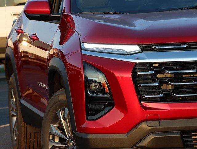 new 2026 Chevrolet Equinox car, priced at $32,536