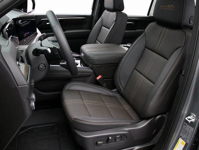 new 2025 Chevrolet Tahoe car, priced at $86,626