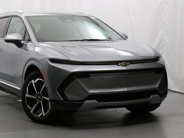 new 2025 Chevrolet Equinox EV car, priced at $41,515