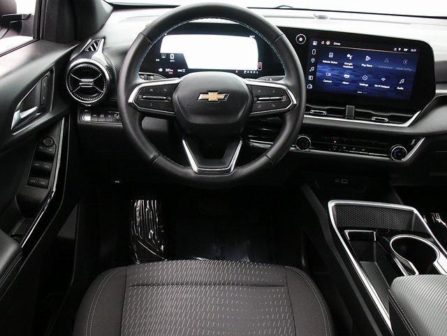 used 2025 Chevrolet Equinox car, priced at $28,300