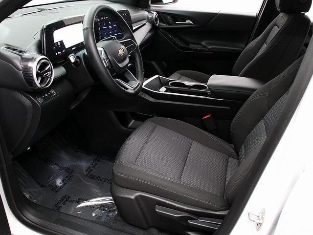 used 2025 Chevrolet Equinox car, priced at $28,300