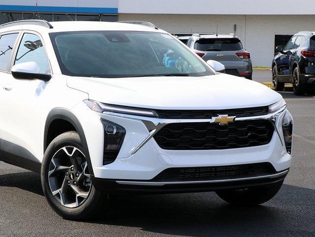 new 2025 Chevrolet Trax car, priced at $22,179