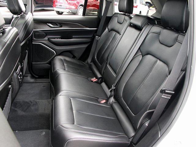 used 2022 Jeep Grand Cherokee car, priced at $35,322