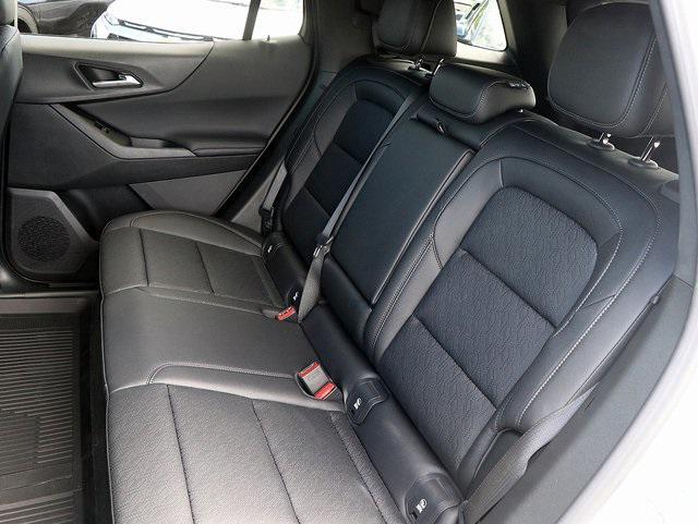 new 2026 Chevrolet Equinox car, priced at $31,207
